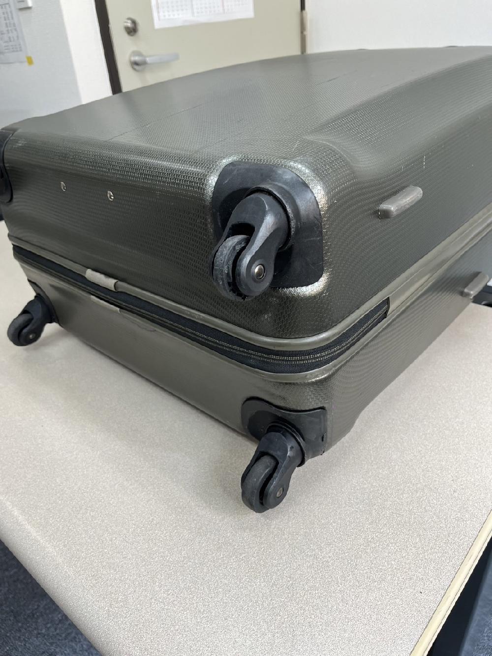 スーツケースシングルキャスター交換