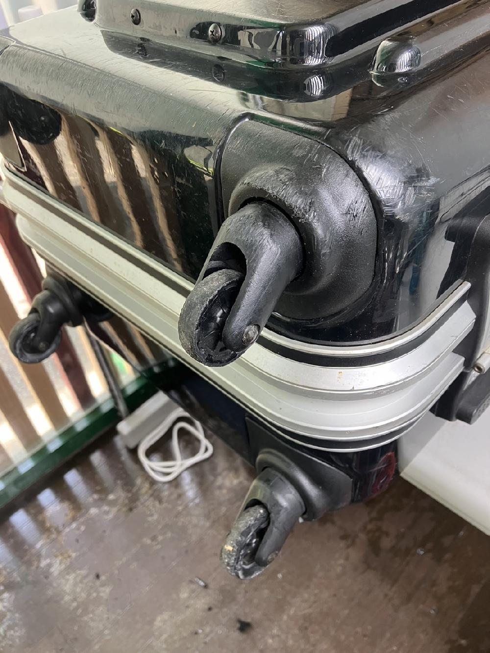 イノベーターキャスター交換