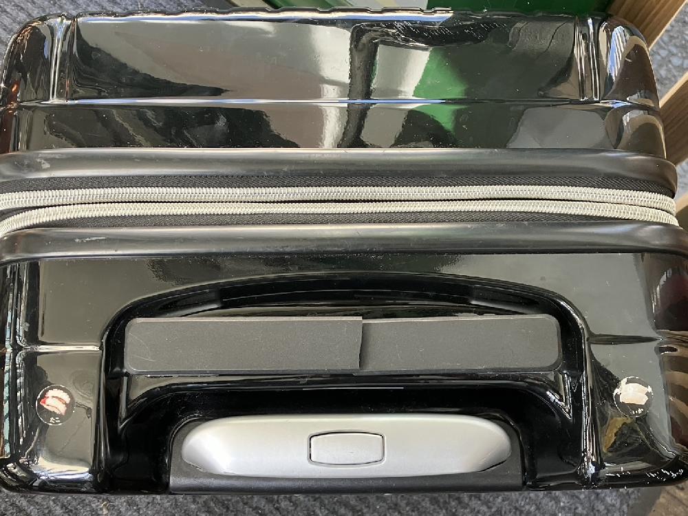 スーツケースハンドル交換