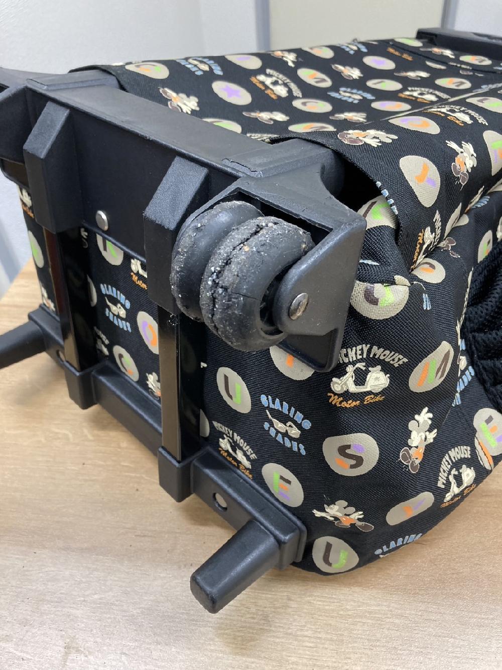 スーツケースキャスター2輪交換