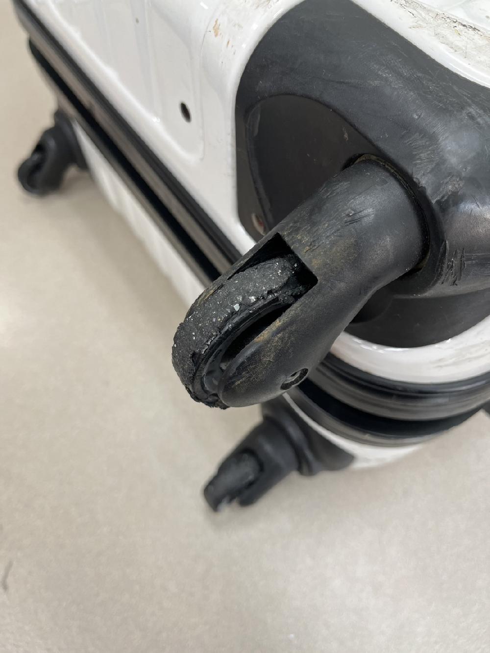 サムソナイトシングルキャスター交換ムソナイト純正キャスター交換