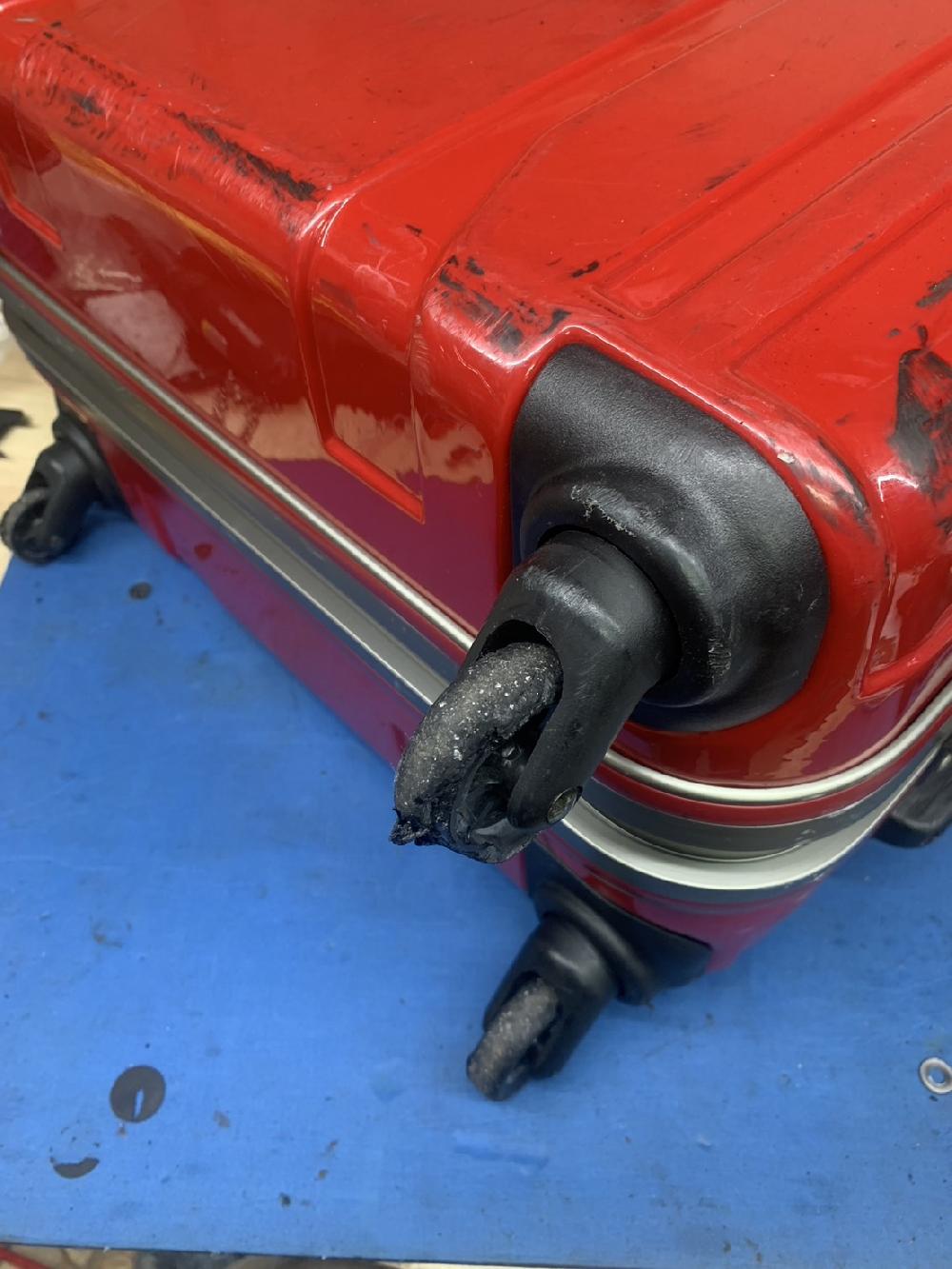 スーツケースシングルキャスター交換