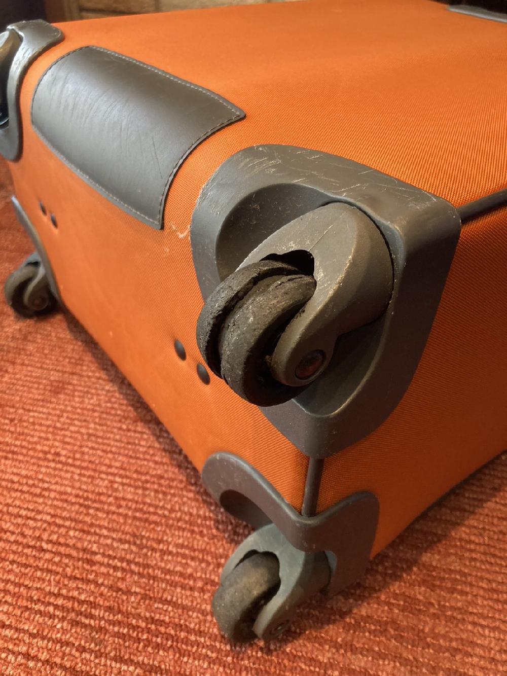 プロテカキャスター交換