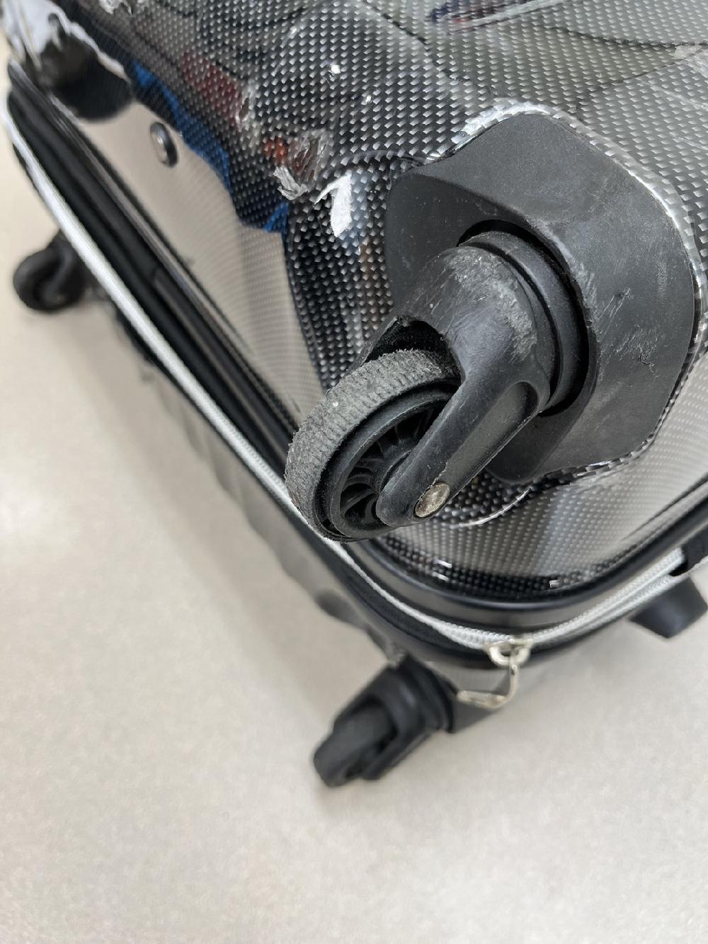 スーツケースシングルキャスター交換