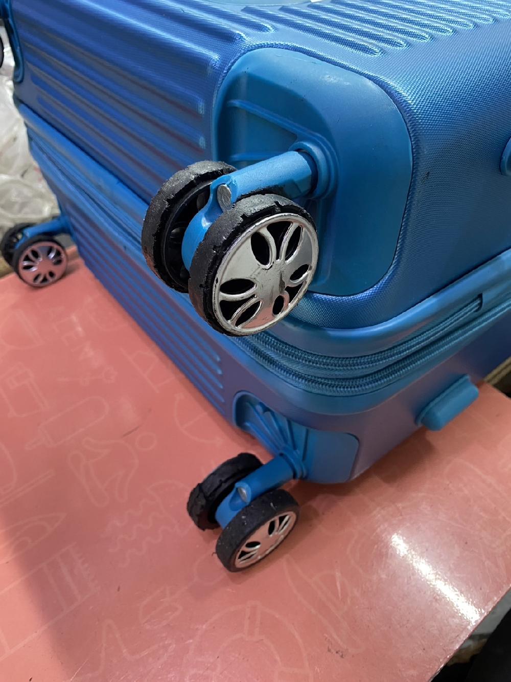 ELLEキャスター交換