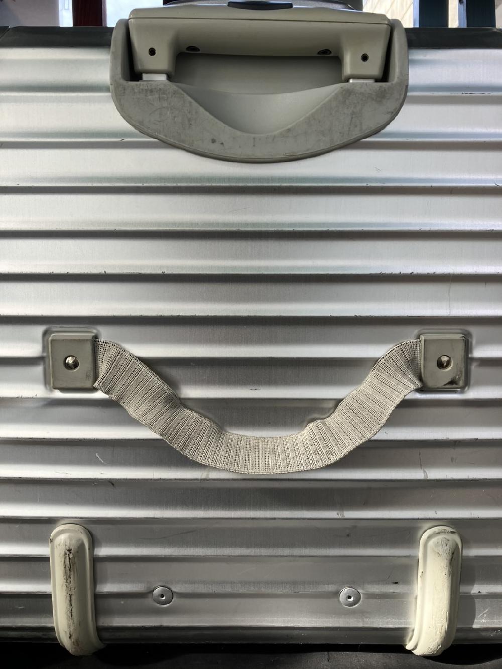 ゴムが伸びきった｜RIMOWAスーツケース修理実績｜スーツケース