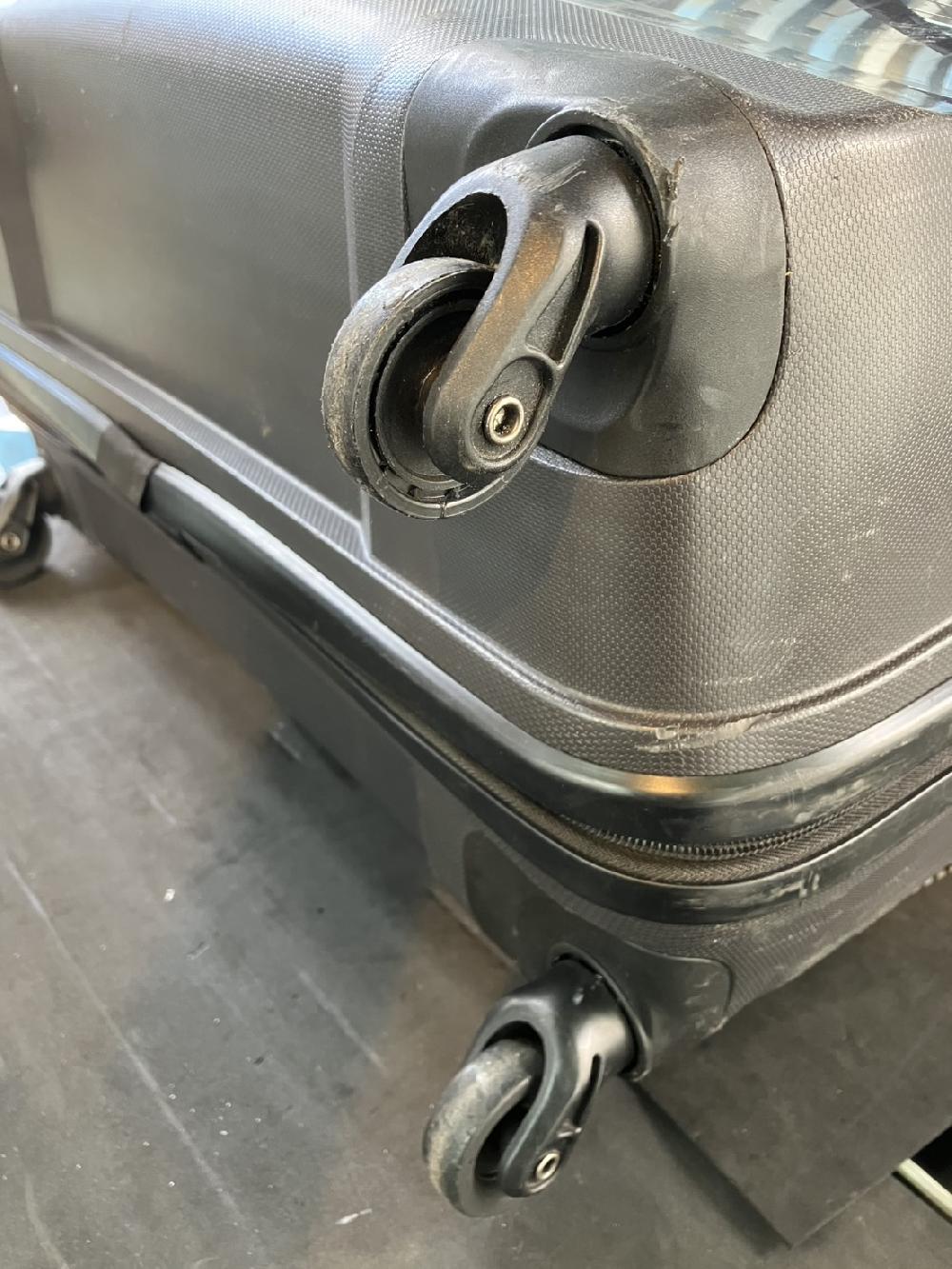 アメリカンツーリスターキャスター交換