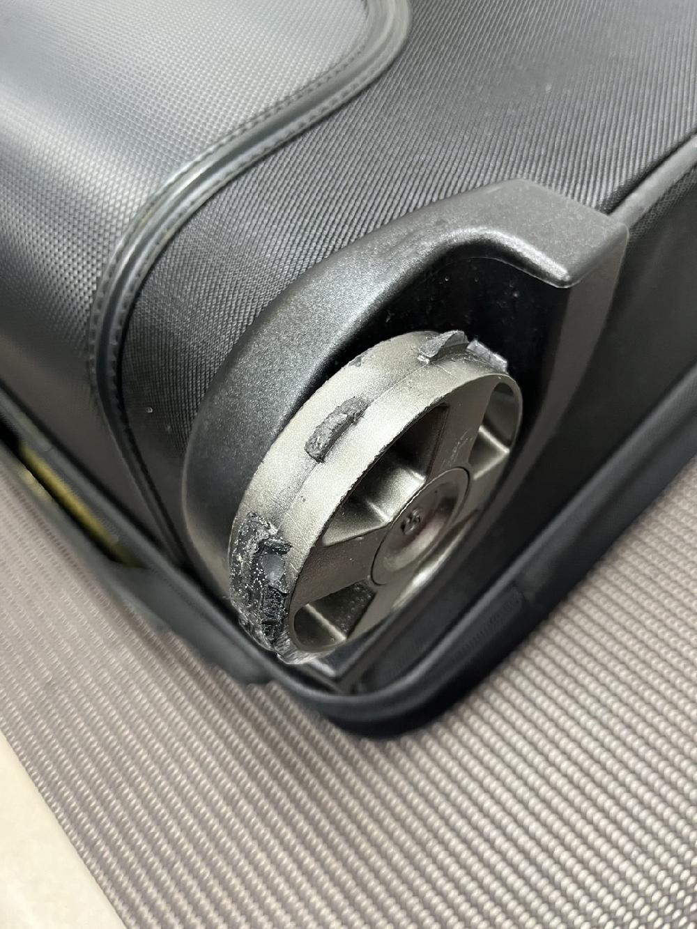 サムソナイト二輪キャスター交換