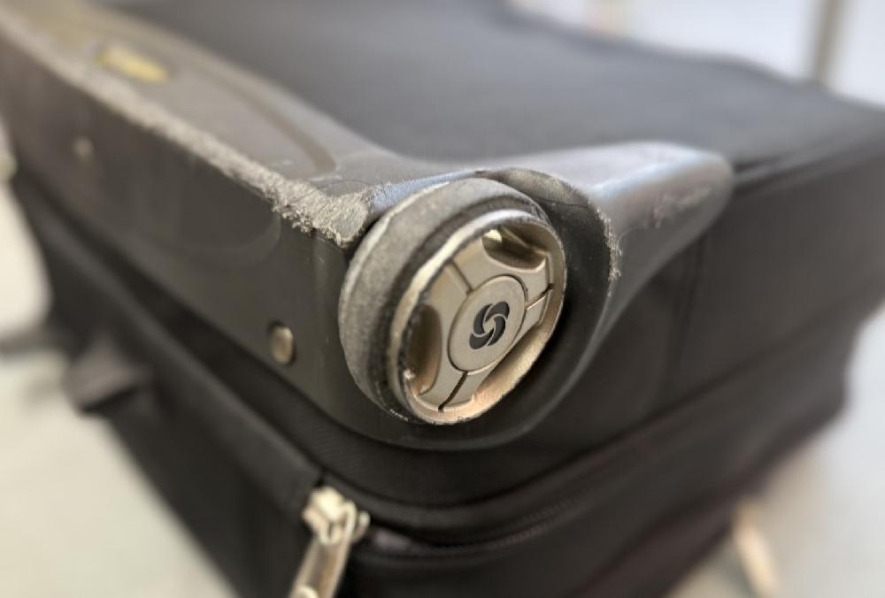 サムソナイト二輪キャスター交換