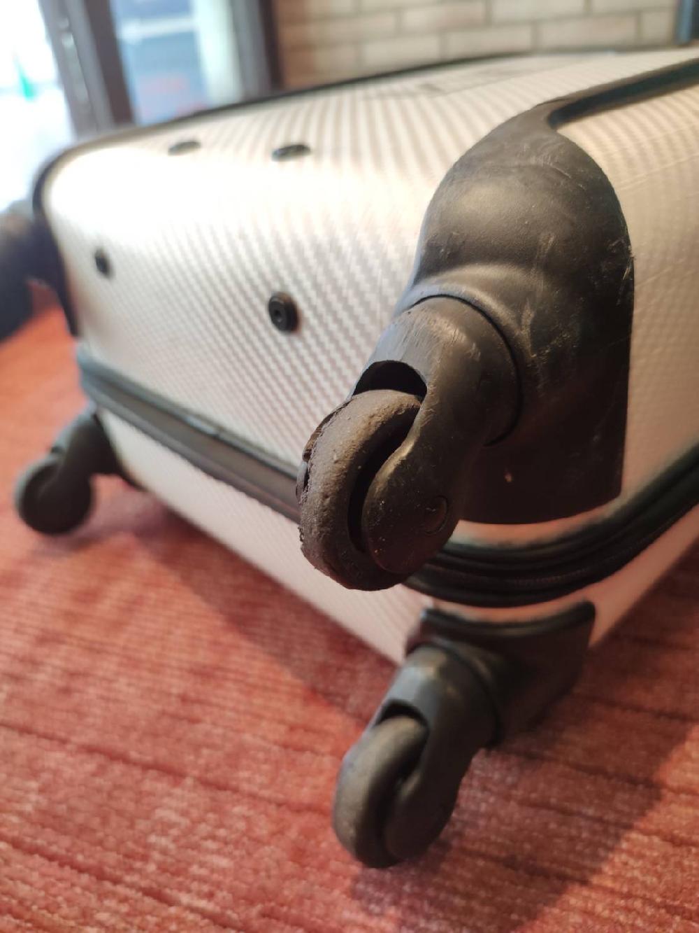 TUMIシングルキャスター交換