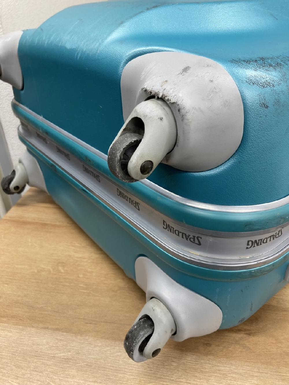 SPALDINGスーツケースシングルキャスター交換