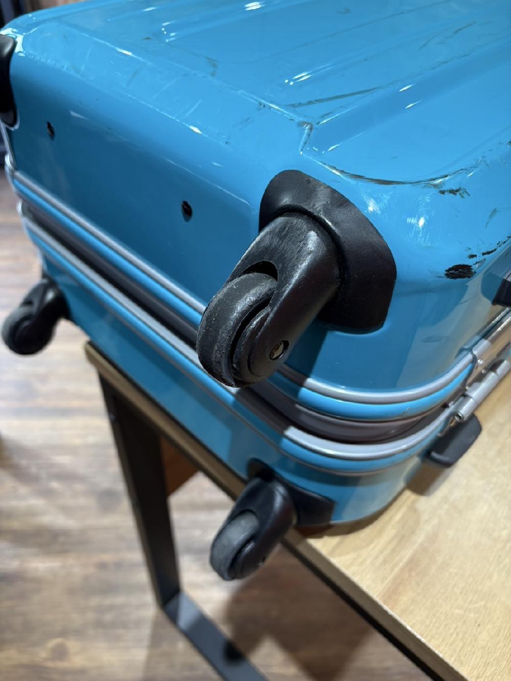 アメリカンツーリスターキャスター交換