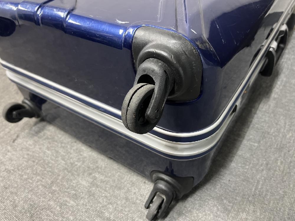 スーツケースキャスター交換