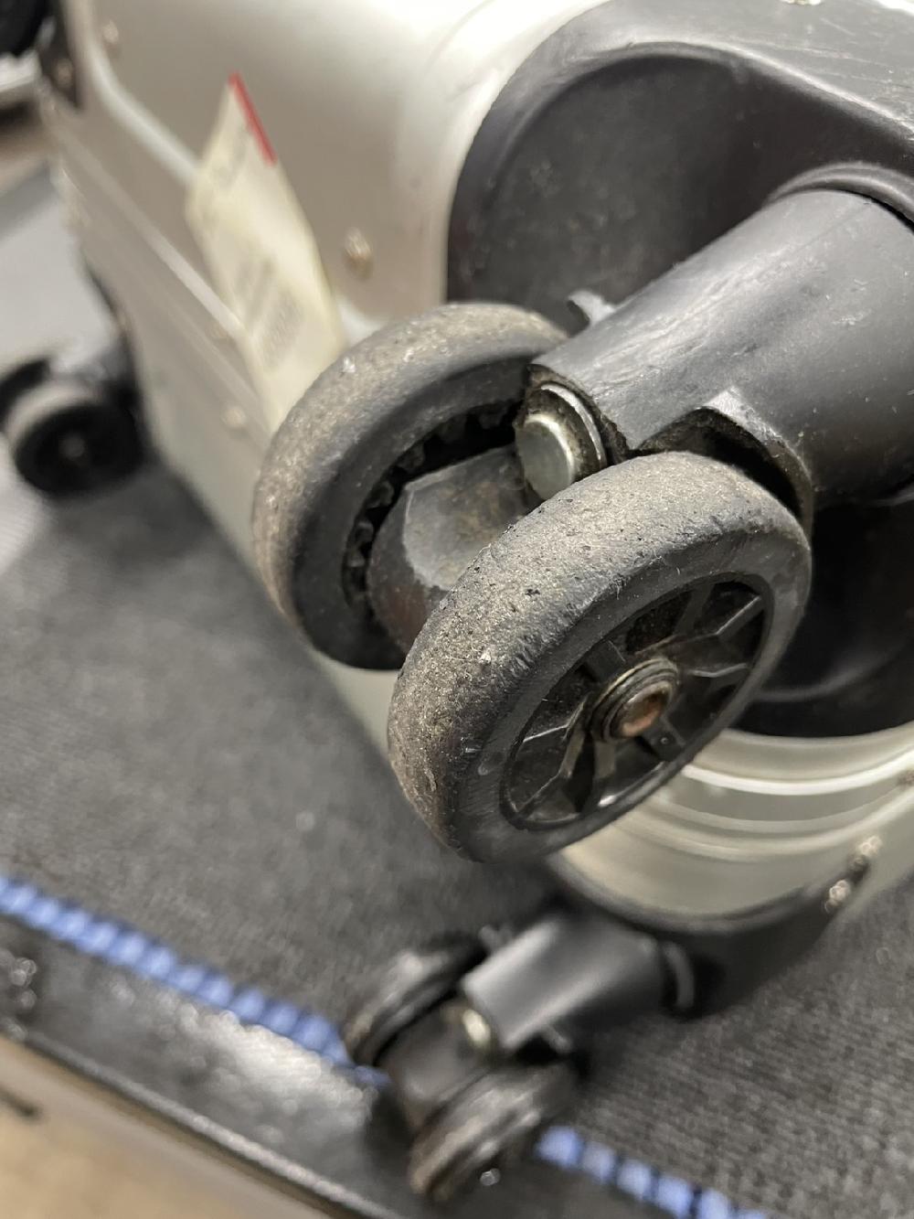 ゼロハリバートンダブルキャスター交換