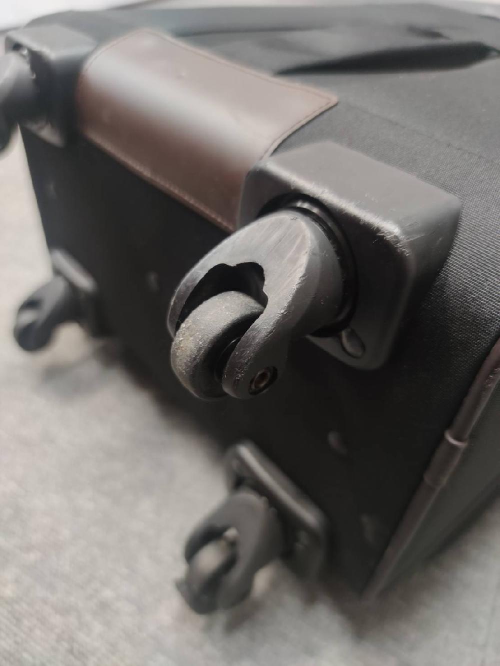 プロテカシングルキャスター交換