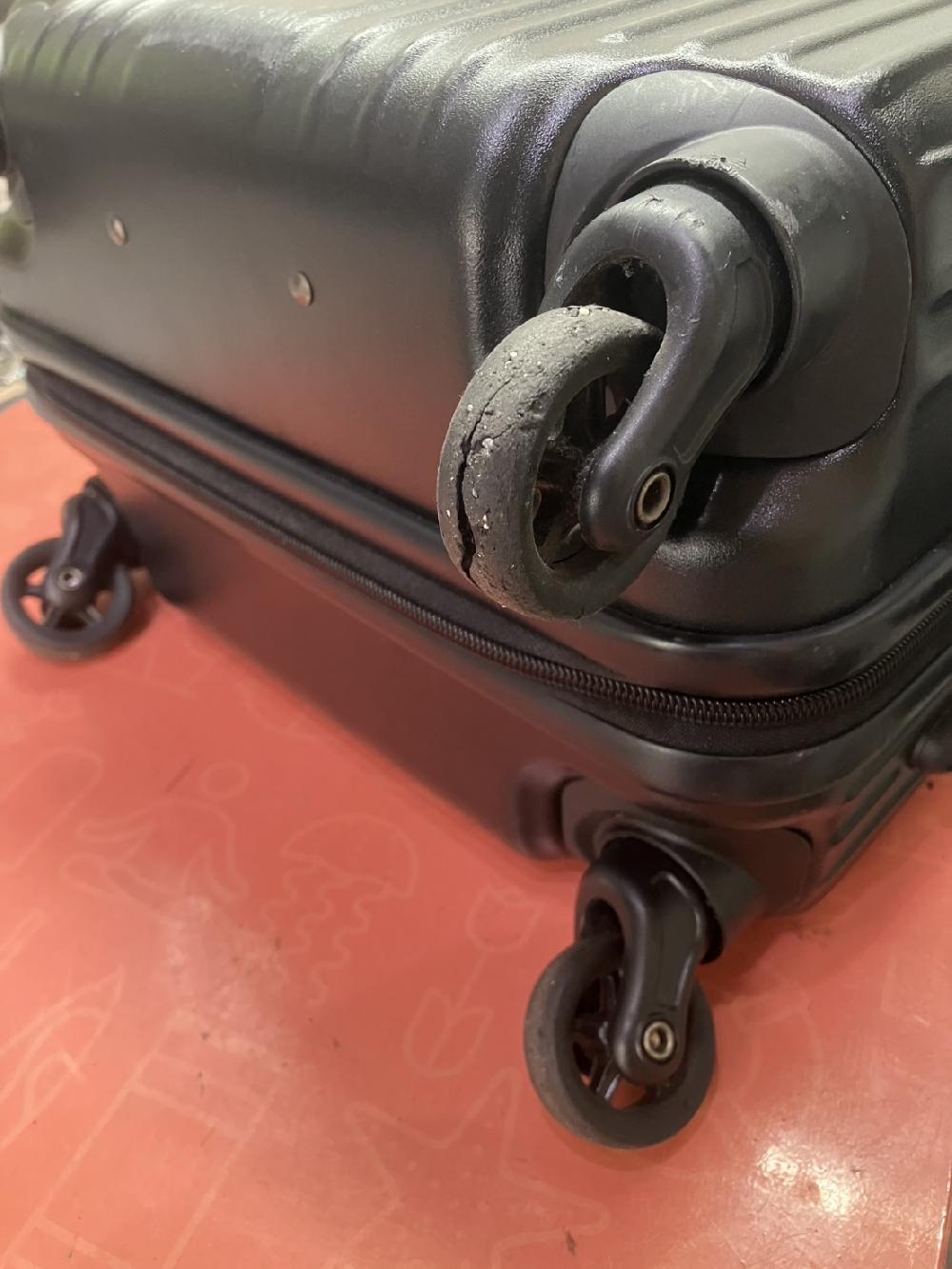 メルセデスシングルキャスター交換