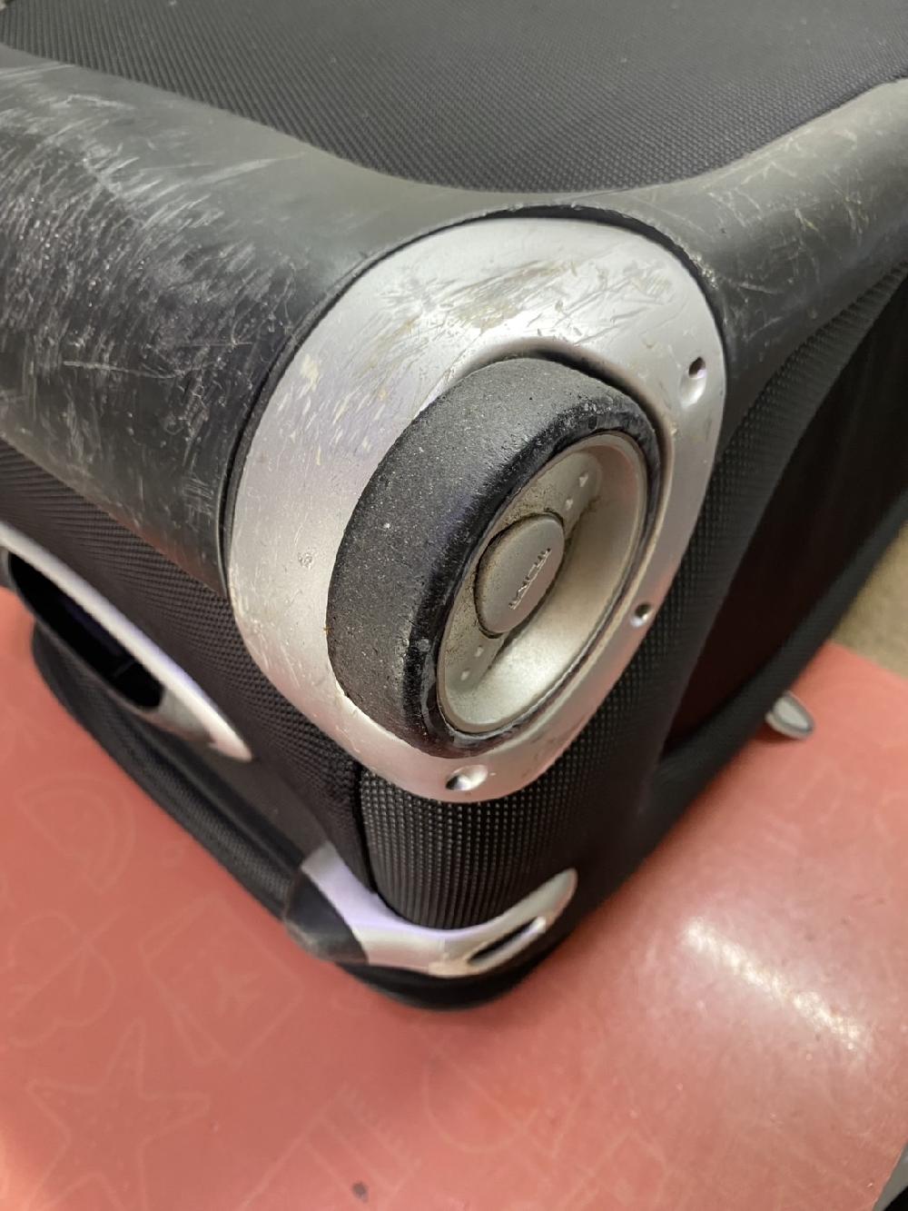 TUMI キャスター2輪交換