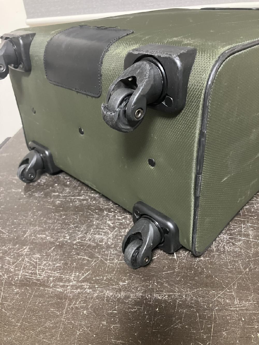 ワールドトラベラーシングルキャスター交換