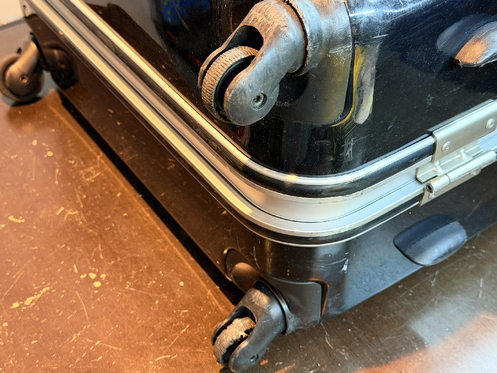 EVERWINスーツケースシングルキャスター交換