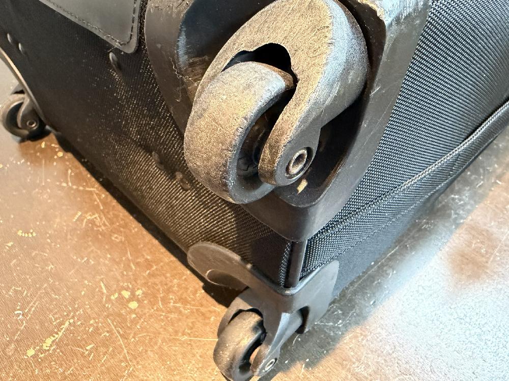 ANAシングルキャスター交換