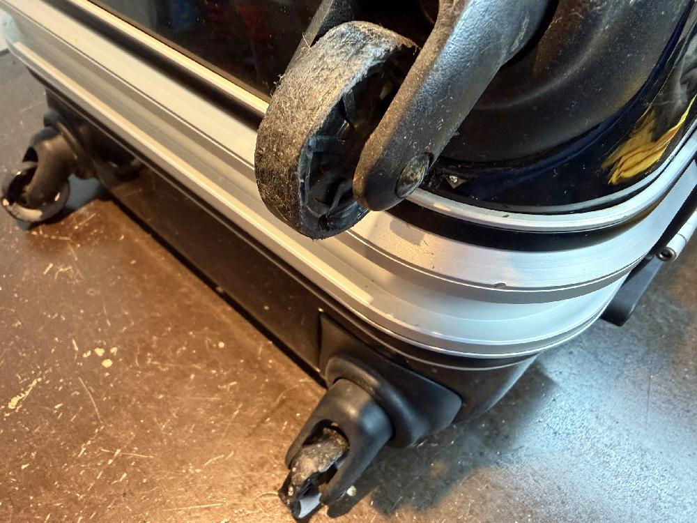 イノベーターシングルキャスター交換