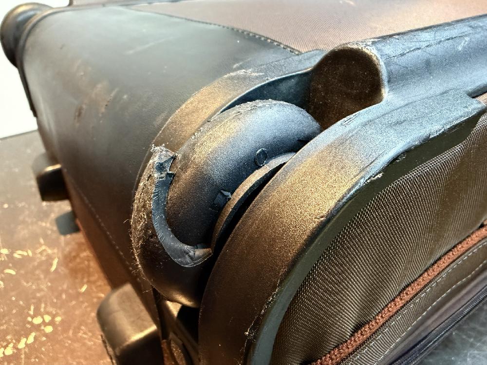 ロンシャン二輪キャスター交換