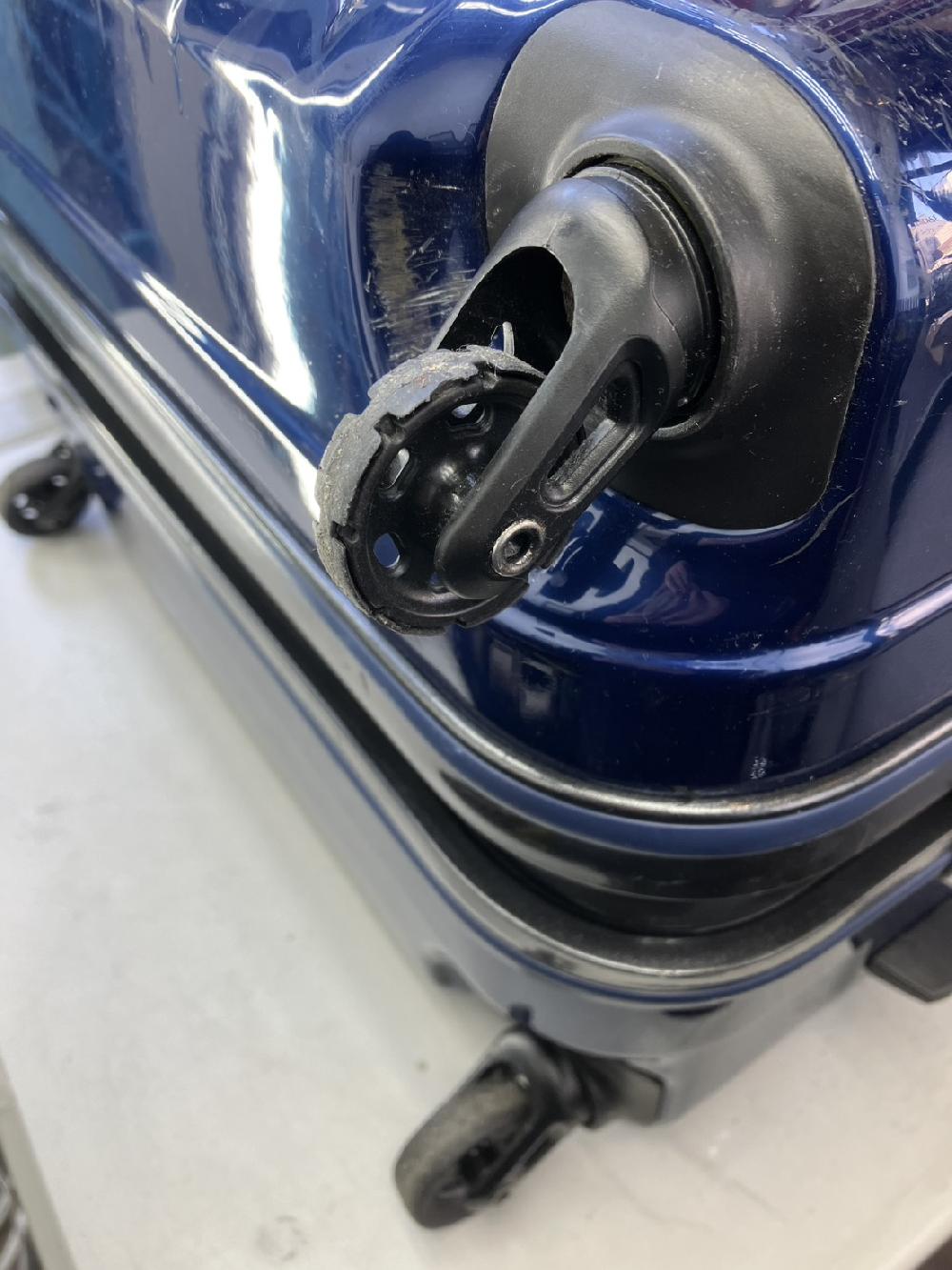 SUNCOスーツケースシングルキャスター交換