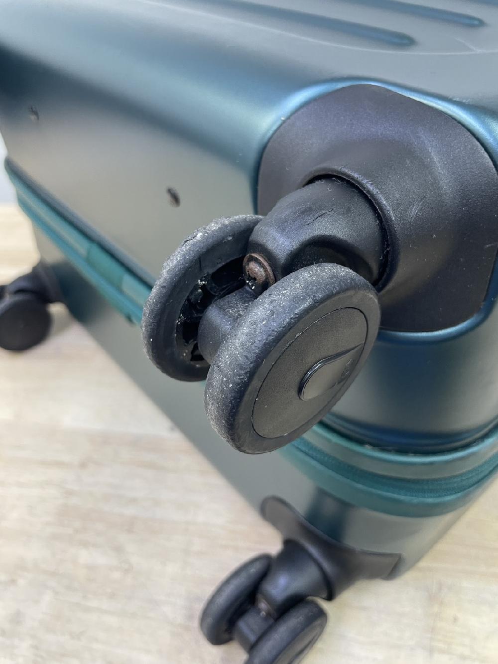 Victorinoxダブルキャスター交換