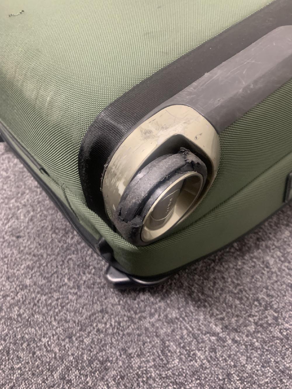 TUMI キャスター2輪交換