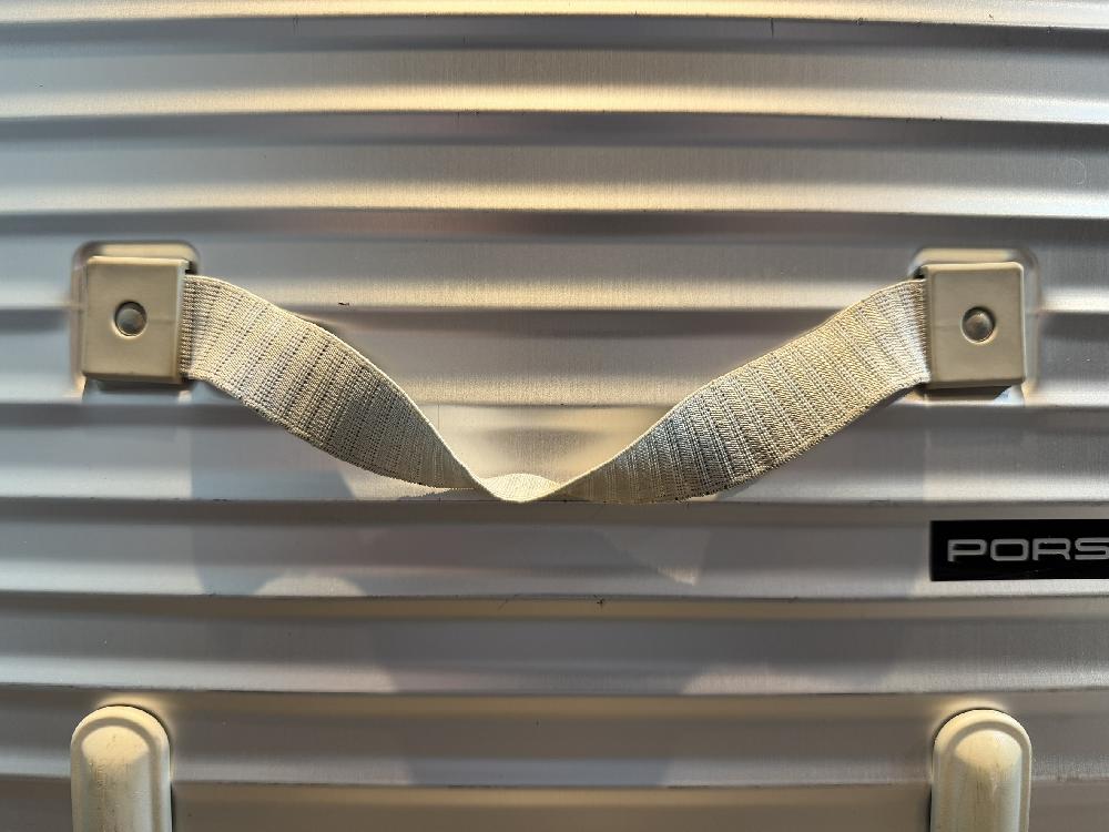 RIMOWAボディバンド交換