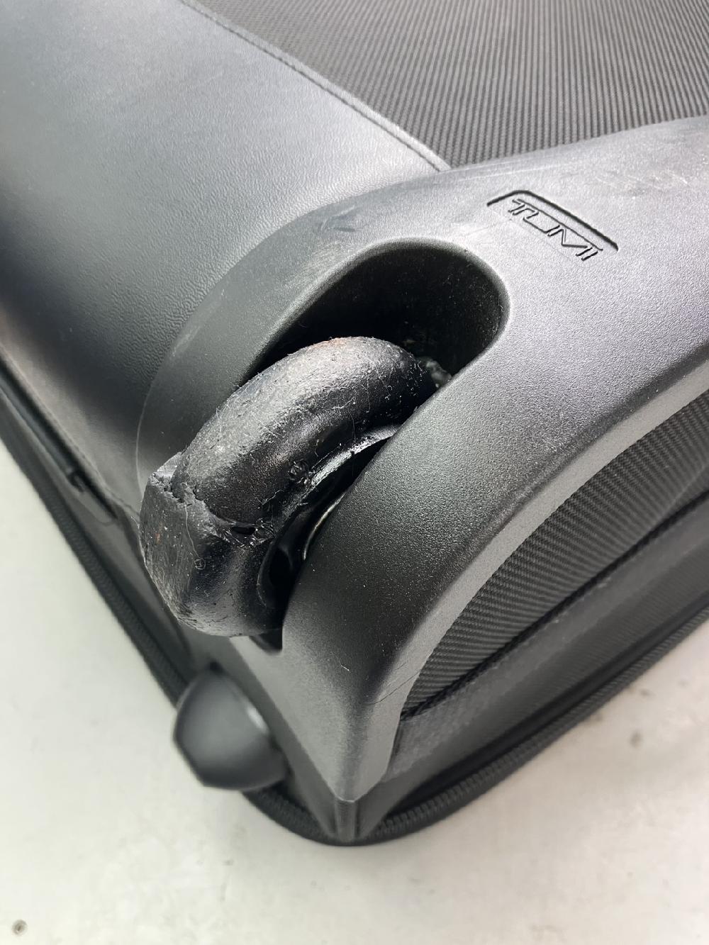 TUMI キャスター2輪交換