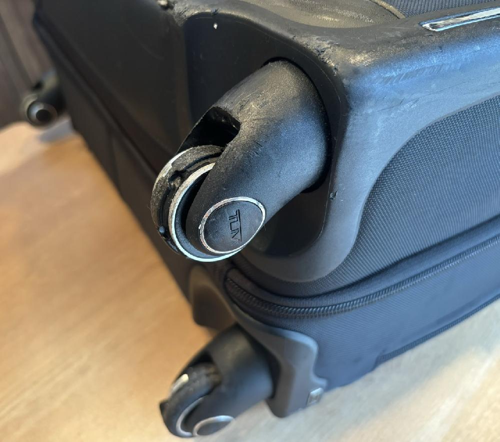 TUMIシングルキャスター交換