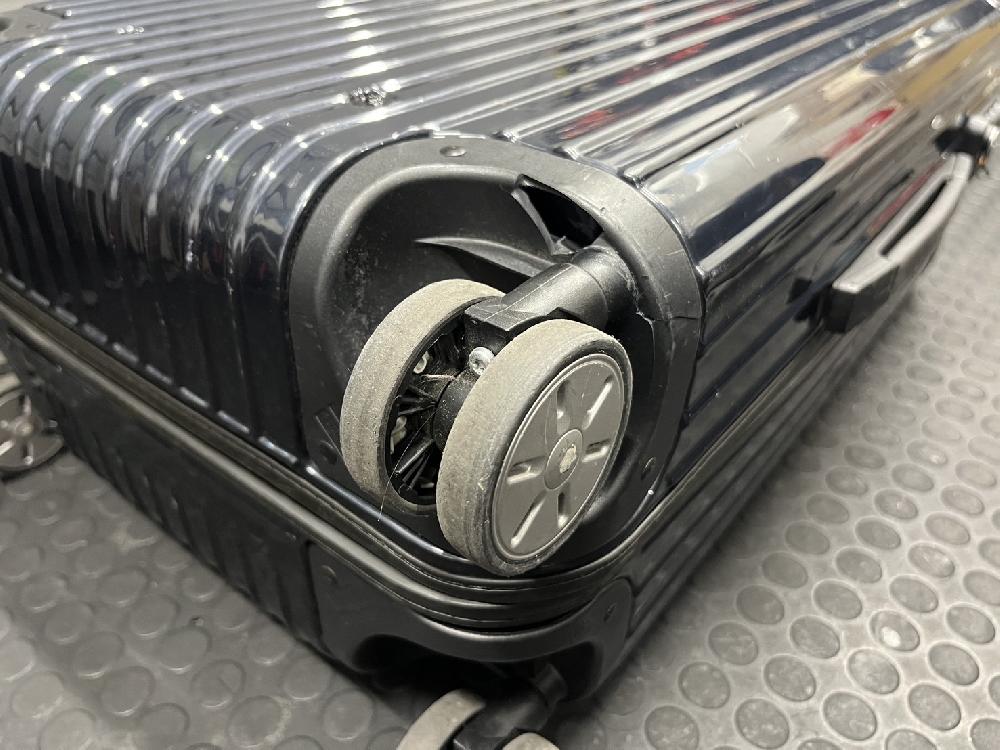 RIMOWAハウジング(キャスターの土台)交換
