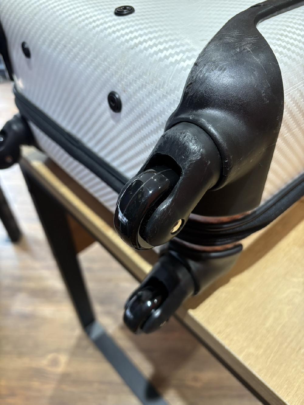 TUMIシングルキャスター交換