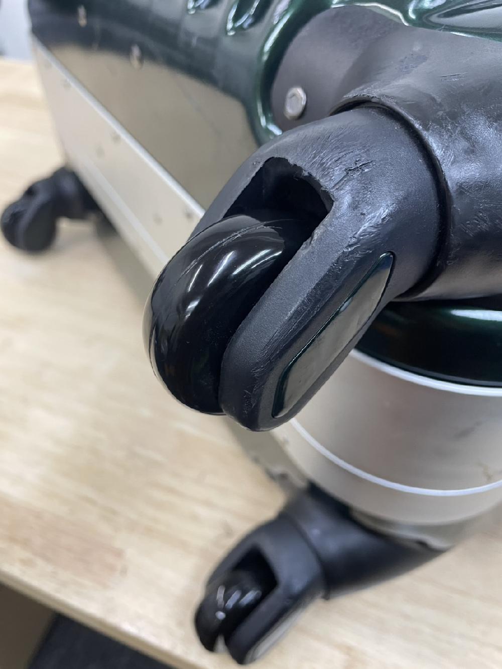 イノベーターシングルキャスター交換