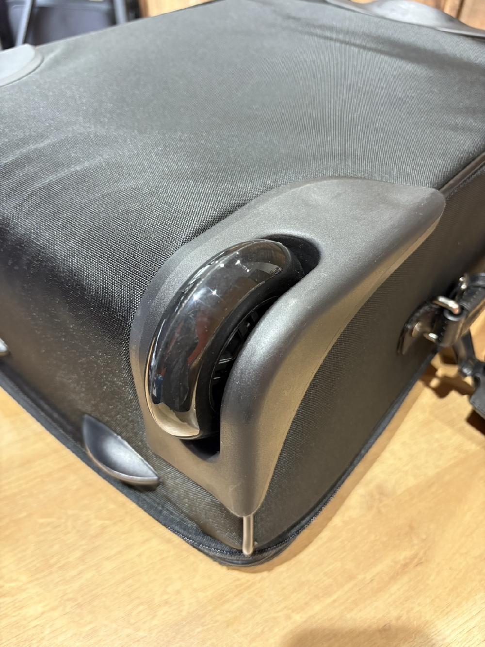 COACHスーツケース二輪キャスター交換