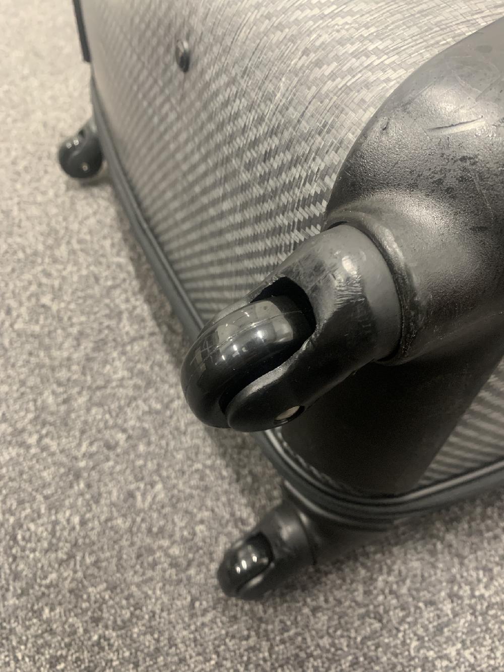 TUMIシングルキャスター交換