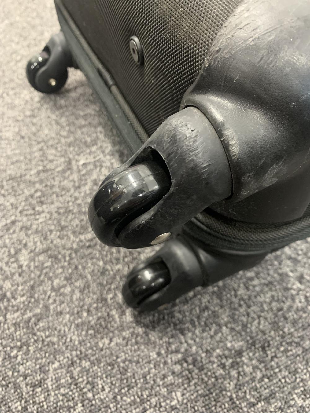 TUMIシングルキャスター交換