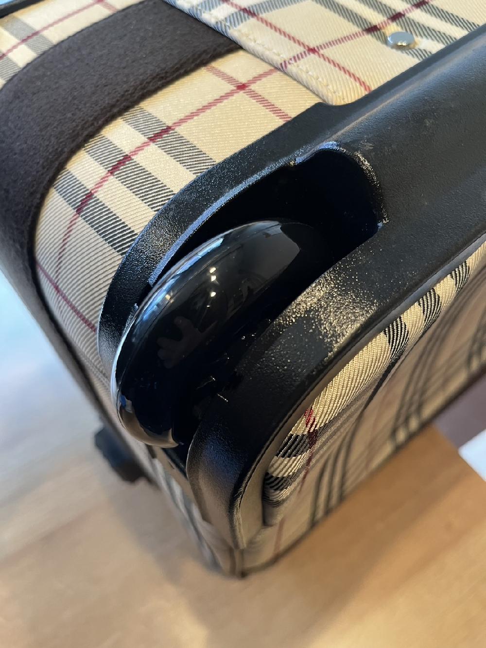 BURBERRYキャスター2輪交換