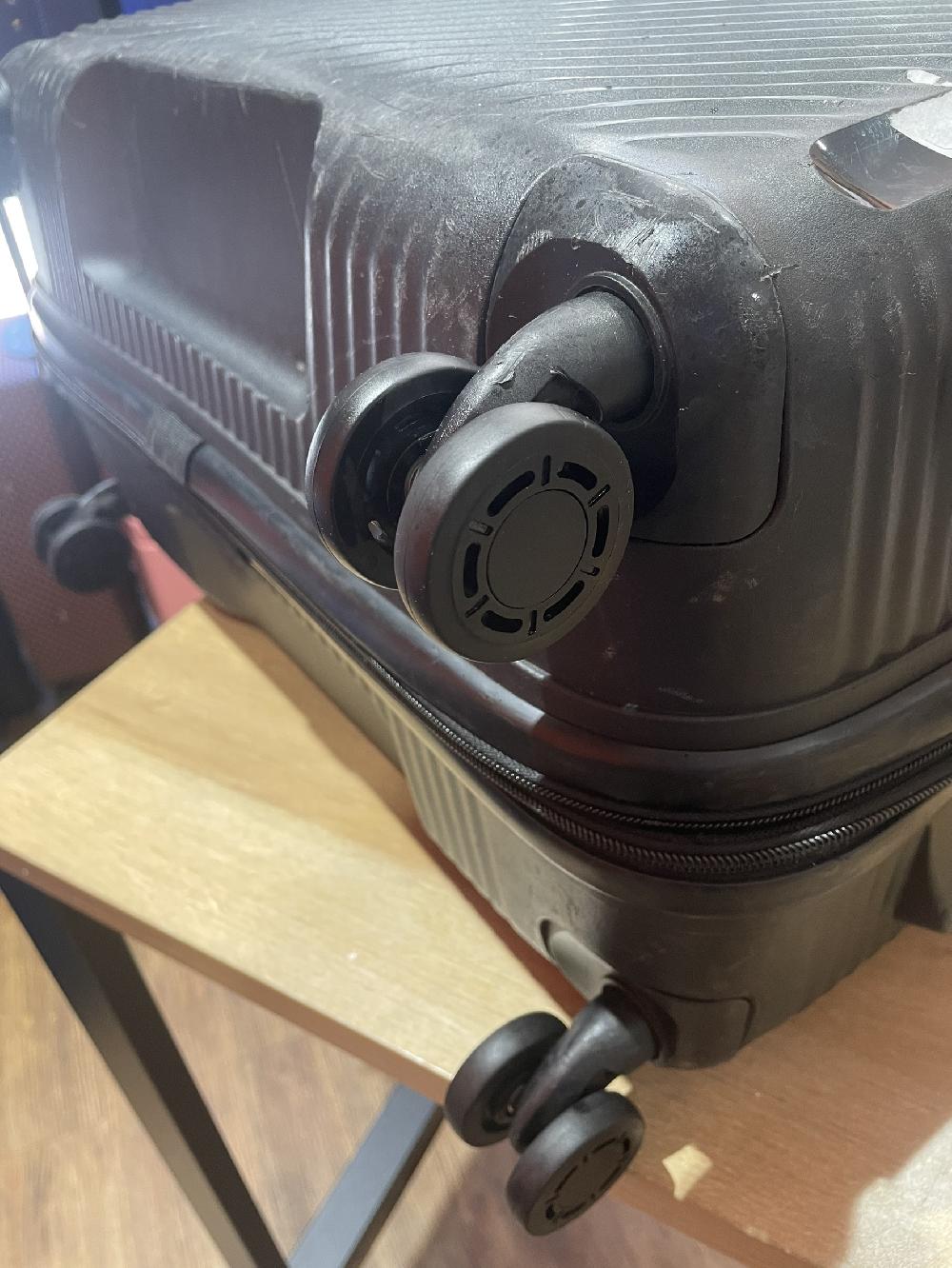 アメリカンツーリスターダブルキャスター交換