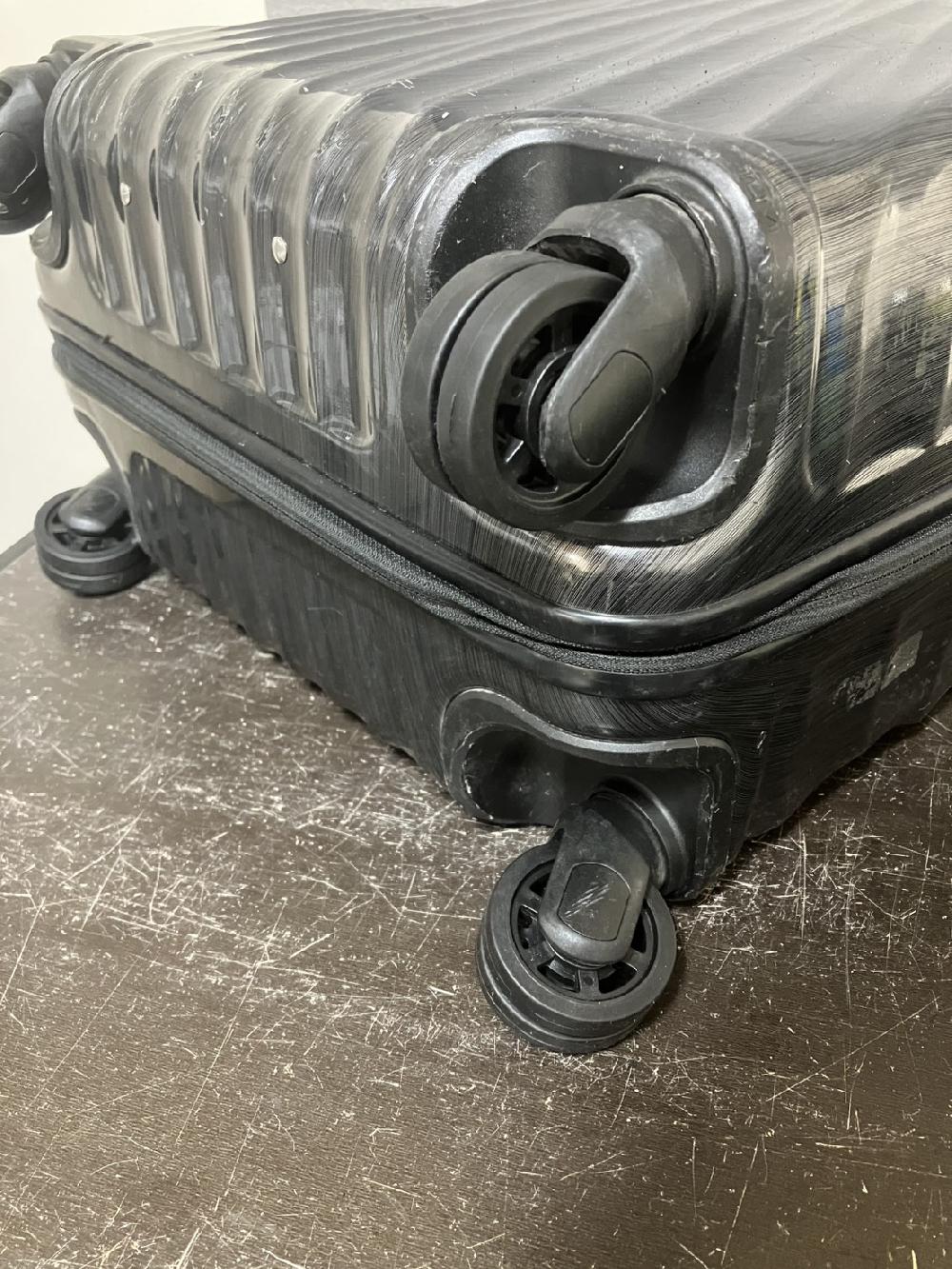 TUMIシングルキャスター交換