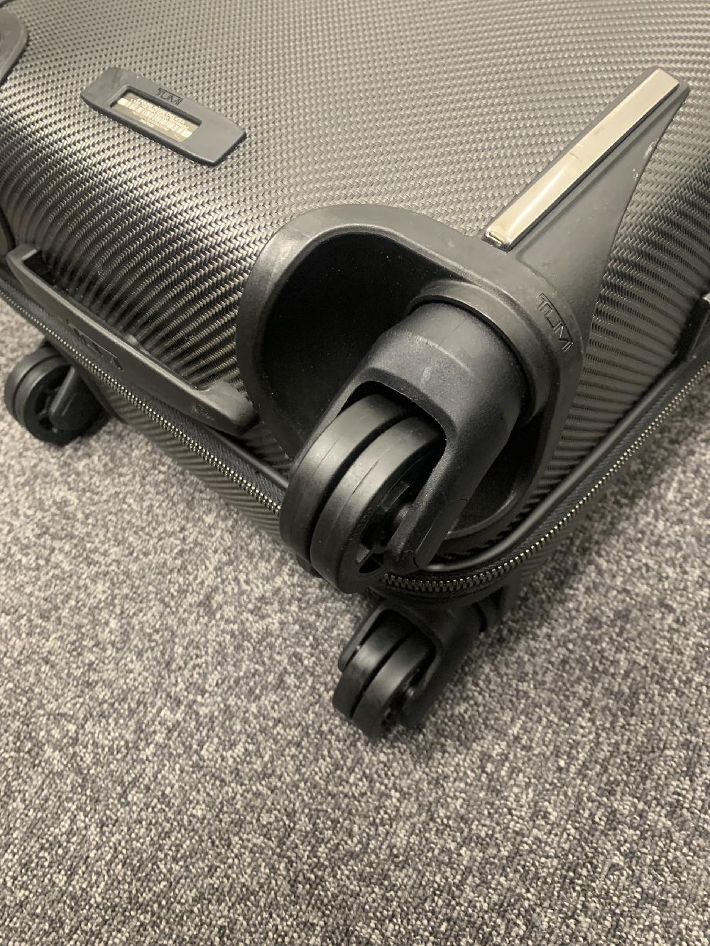 TUMIシングルキャスター交換