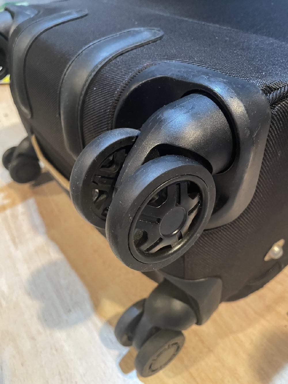 サムソナイトダブルキャスター交換