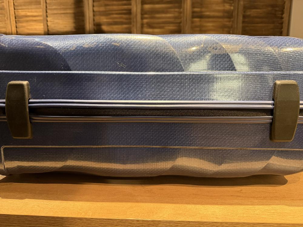 サムソナイトヒンジ交換