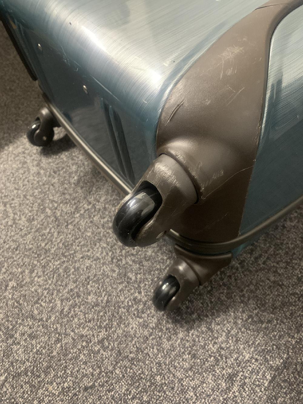 TUMIシングルキャスター交換