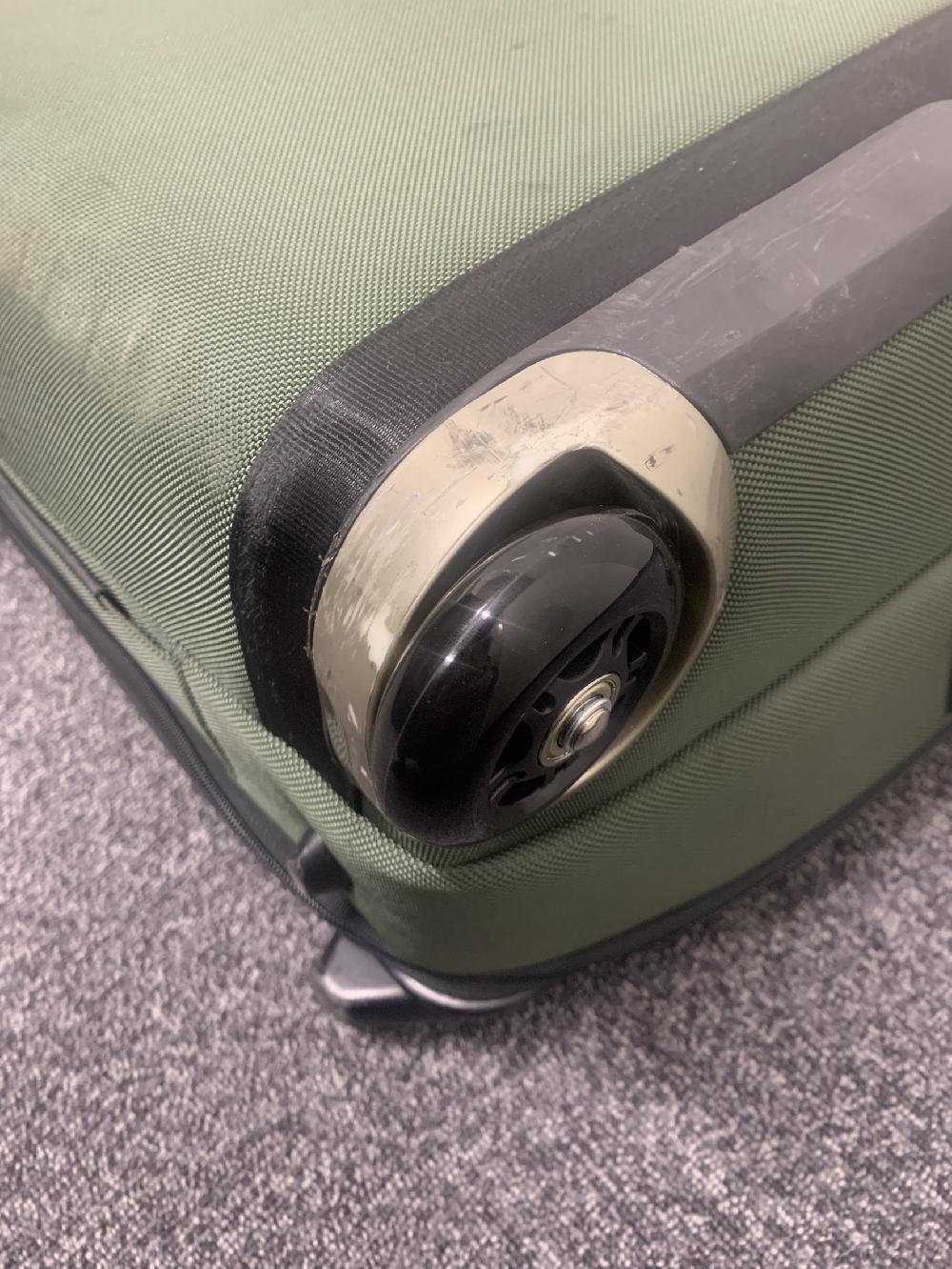 TUMI キャスター2輪交換