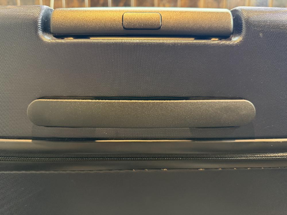 スーツケースハンドル交換