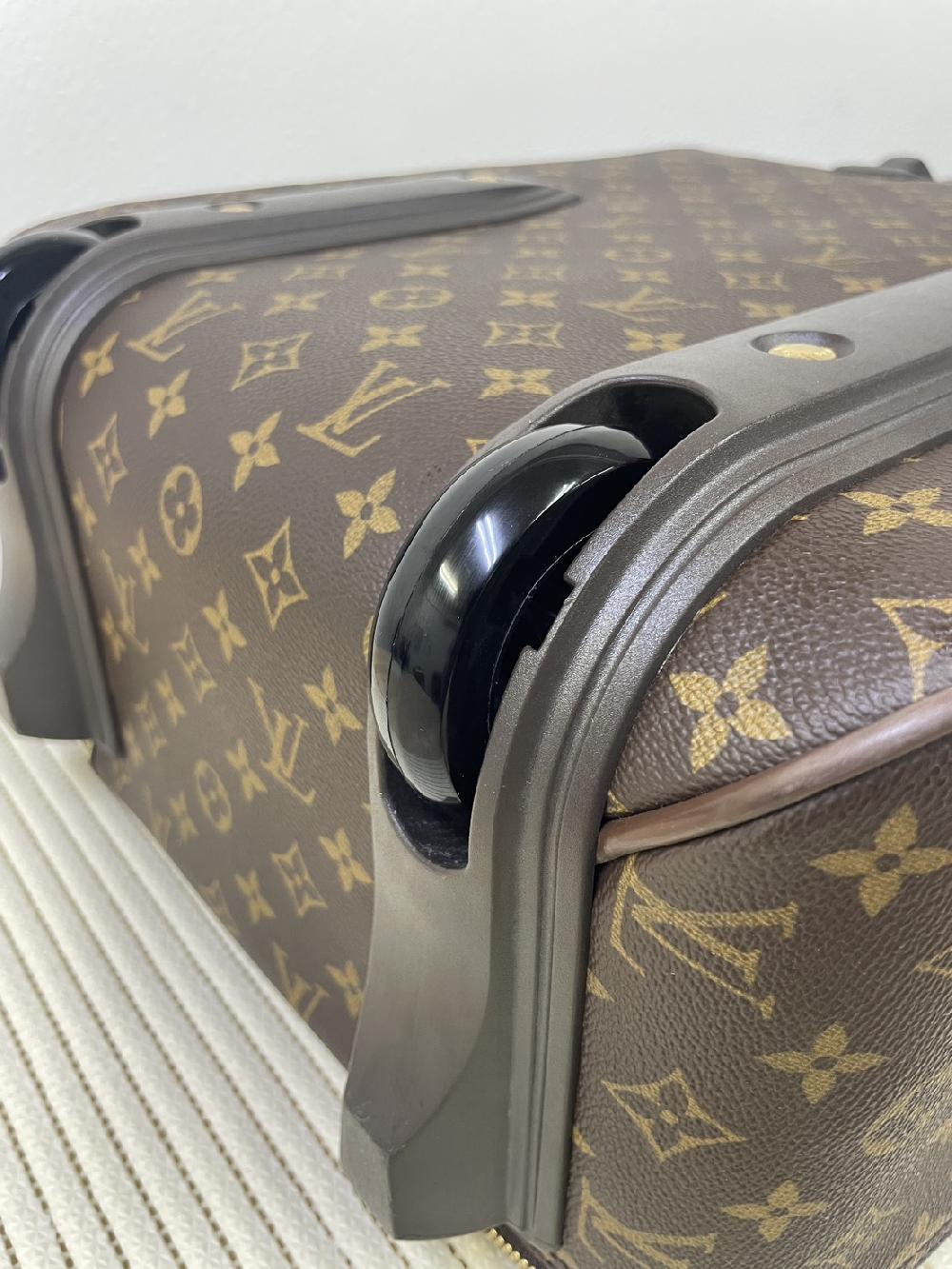 ルイヴィトンスーツケース二輪キャスター交換