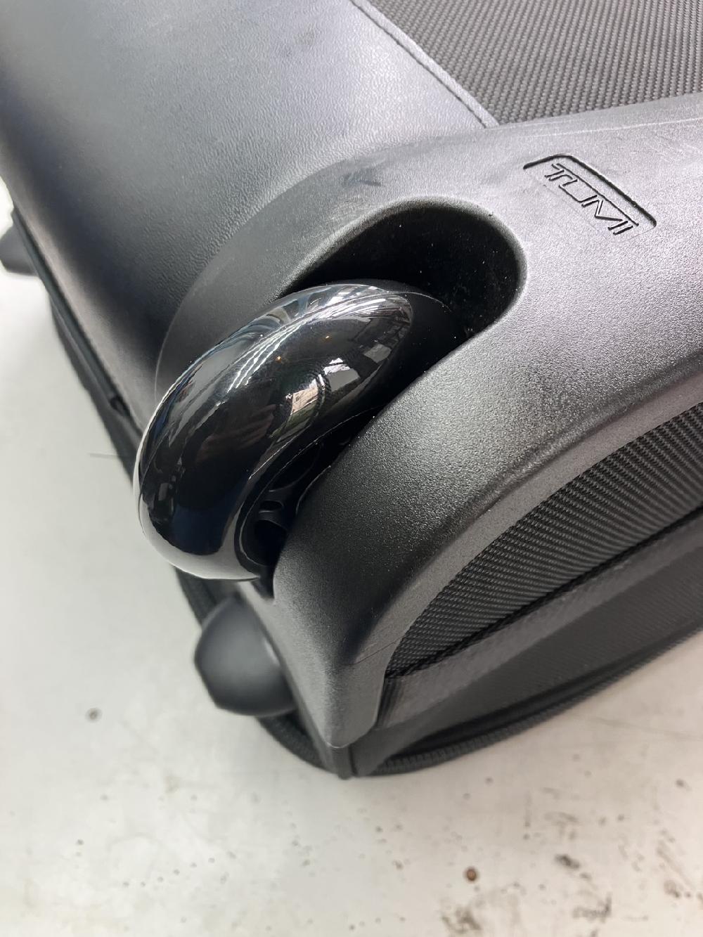 TUMI キャスター2輪交換