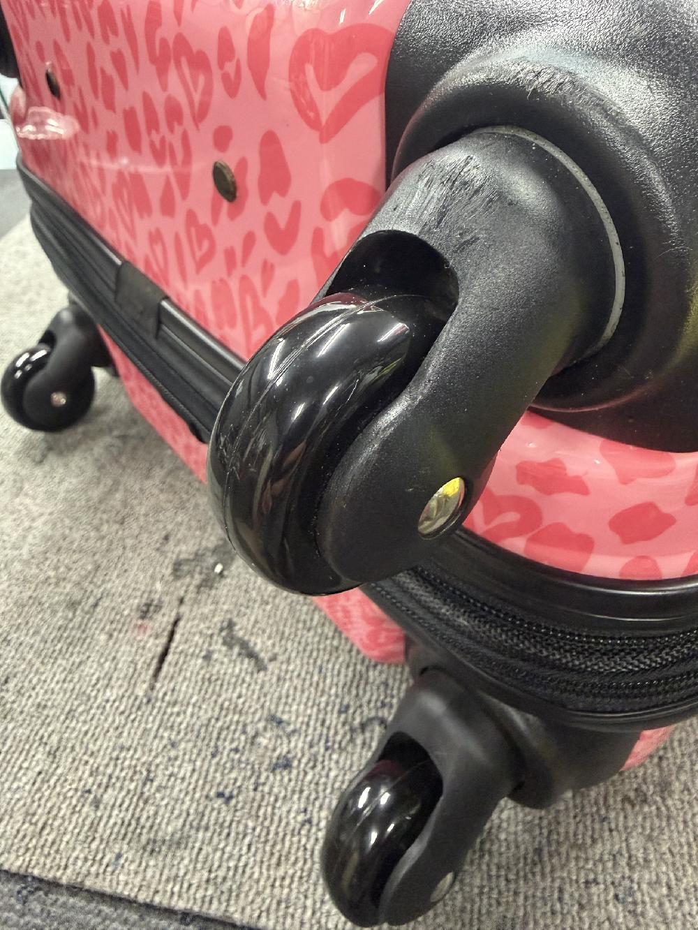 VIVAYOUスーツケースシングルキャスター交換